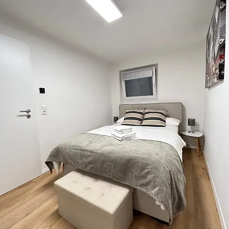 Appartement Souterrainwohnung -